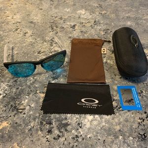 NEW Oakley Frogskin Prizm Sunglasses